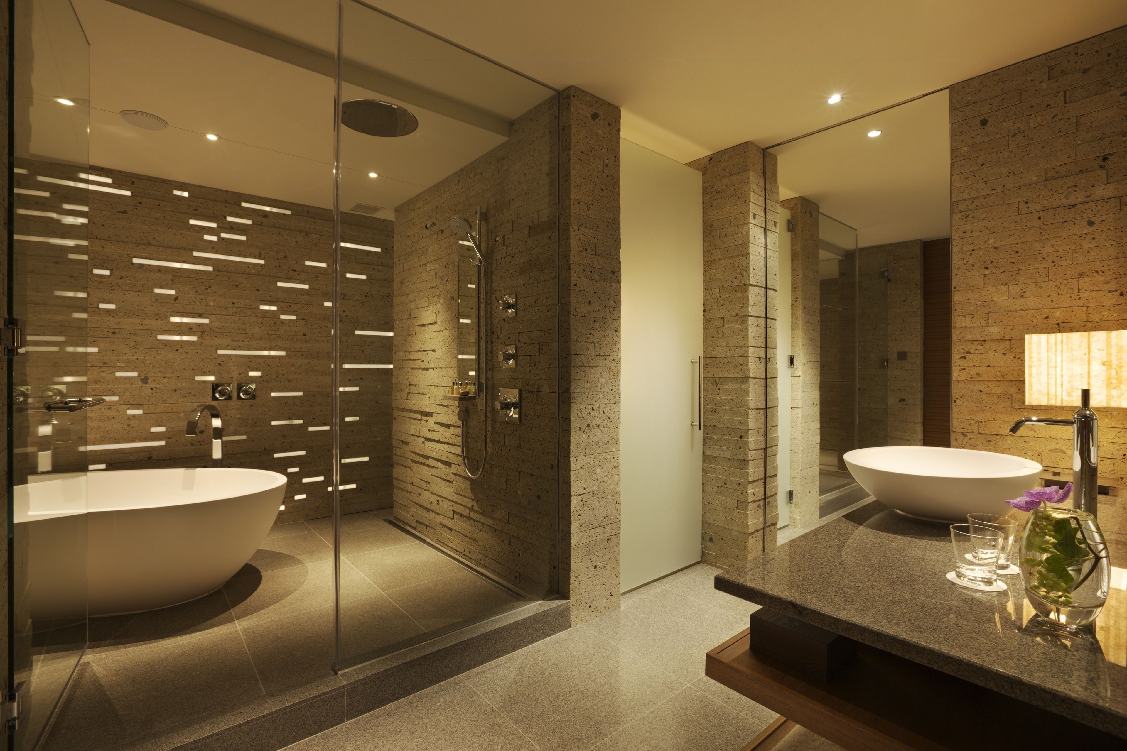 suite (ambassador) | bathroom | free toiletries, hair dryer, bathrobes, slippers