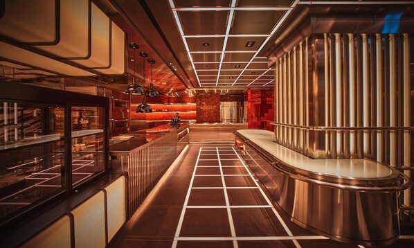 6 restaurants, spécialités Cuisine internationale