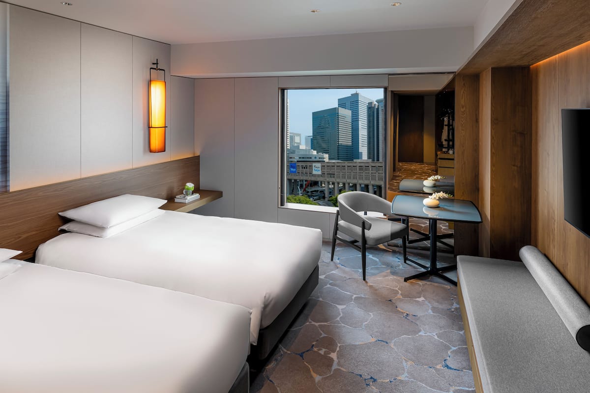 Deluxe Room, 2 Single Beds, City View | 1 bedroom, in-room safe, desk, blackout curtains