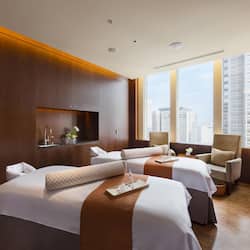Sauna, hot tub, body treatments, body scrubs, facials, 8 treatment rooms