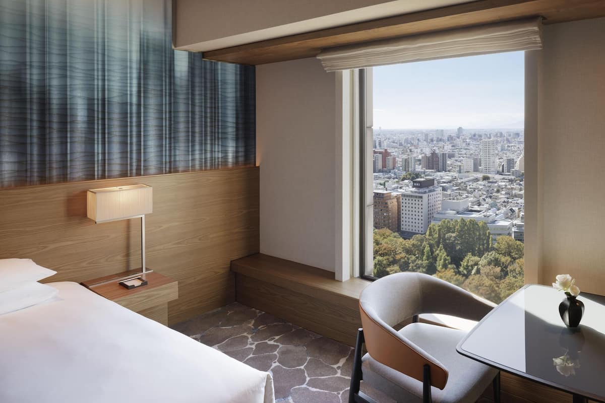 1 bedroom, in-room safe, desk, blackout drapes