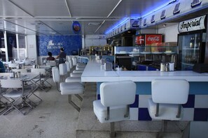 Snack bar