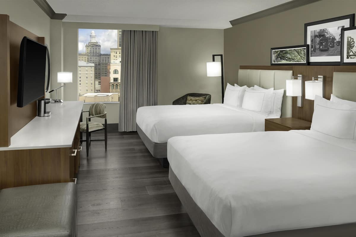 Hypo-allergenic bedding, in-room safe, desk, laptop workspace