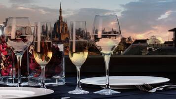 Breakfast, lunch, dinner served; Italian cuisine, garden views