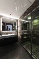 Doppia Deluxe (Turkish Bath) | Bagno | Set di cortesia firmato, asciugacapelli, pantofole, bidet