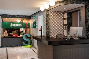 Reception - Sercotel Togumar (Madrid)
