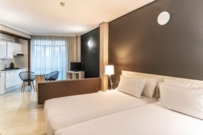 Minibar, in-room safe, desk, free WiFi