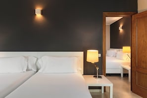 Minibar, Zimmersafe, Schreibtisch, kostenloses WLAN