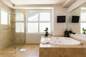 Sky Penthouse | Private spa tub - The Bay Hotel (Cape Town)