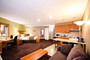 Standard Room, 1 King Bed with Sofa bed, Non Smoking, Kitchenette (with Sofabed)