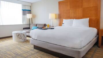 Premium bedding, in-room safe, desk, iron/ironing board