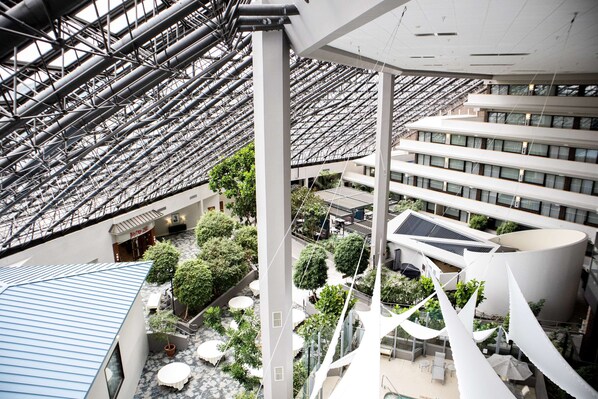 Lobby - DoubleTree by Hilton Rochester (Rochester)