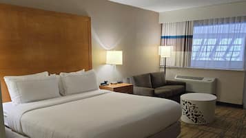 Room, 1 King Bed with Sofa bed, Non Smoking