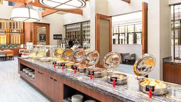 Desayuno buffet incluido todos los días