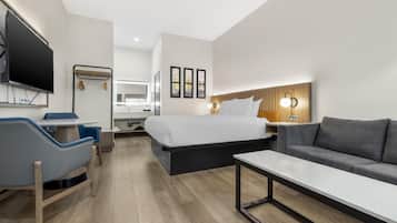 Chambre Standard, 1 très grand lit, non-fumeur (with Single Sofabed) | Literie de qualité, lit avec matelas à plateau-coussin, coffre-fort