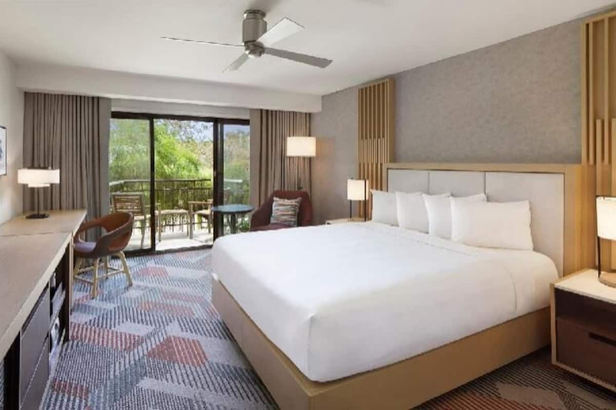 Premium bedding, down comforters, pillowtop beds, in-room safe