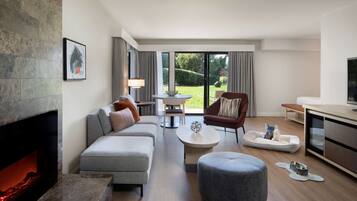 Suíte (Monterey) | Roupas de cama premium, edredons de pluma, camas com colchões pillow-top