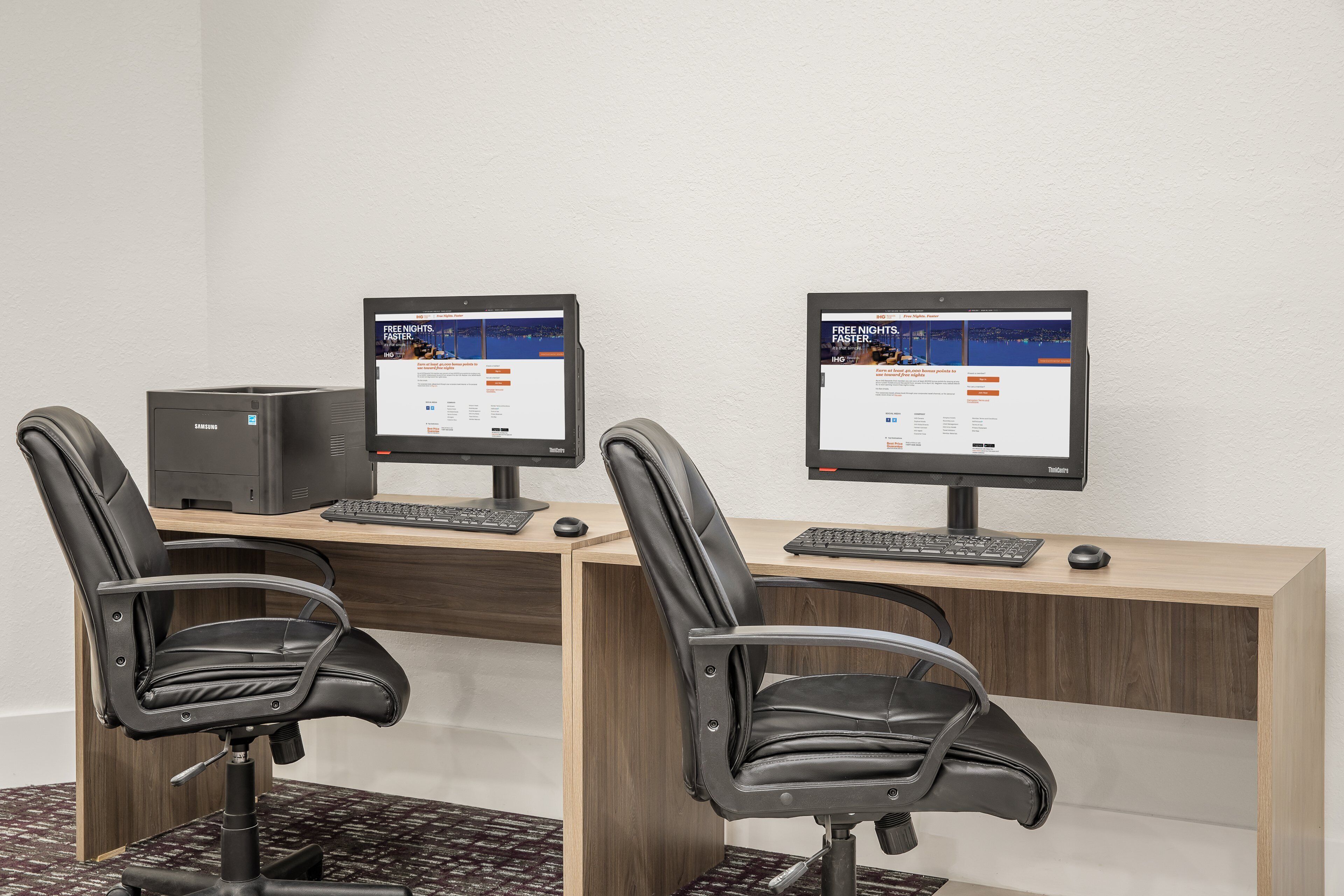 Photo - Crowne Plaza Orlando - Lake Buena Vista by IHG