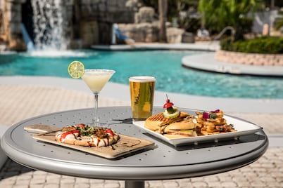 Crowne Plaza Orlando - Lake Buena Vista by IHG