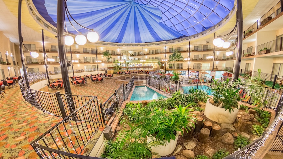 Holiday Inn Des Moines-Airport/Conf Center by IHG