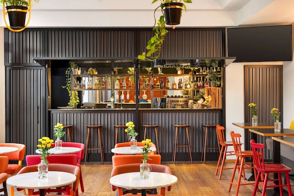 Bar (in der Unterkunft)