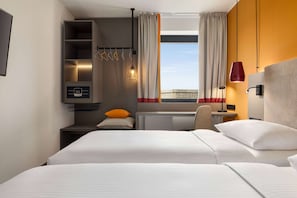 In-room safe, desk, blackout drapes, soundproofing