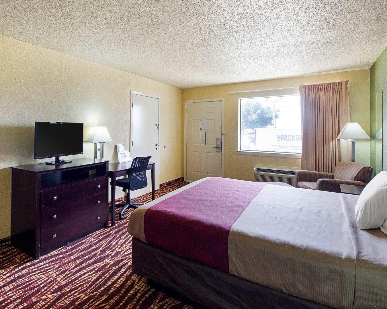 Foto - Econo Lodge Inn & Suites San Antonio near Frost Bank Center