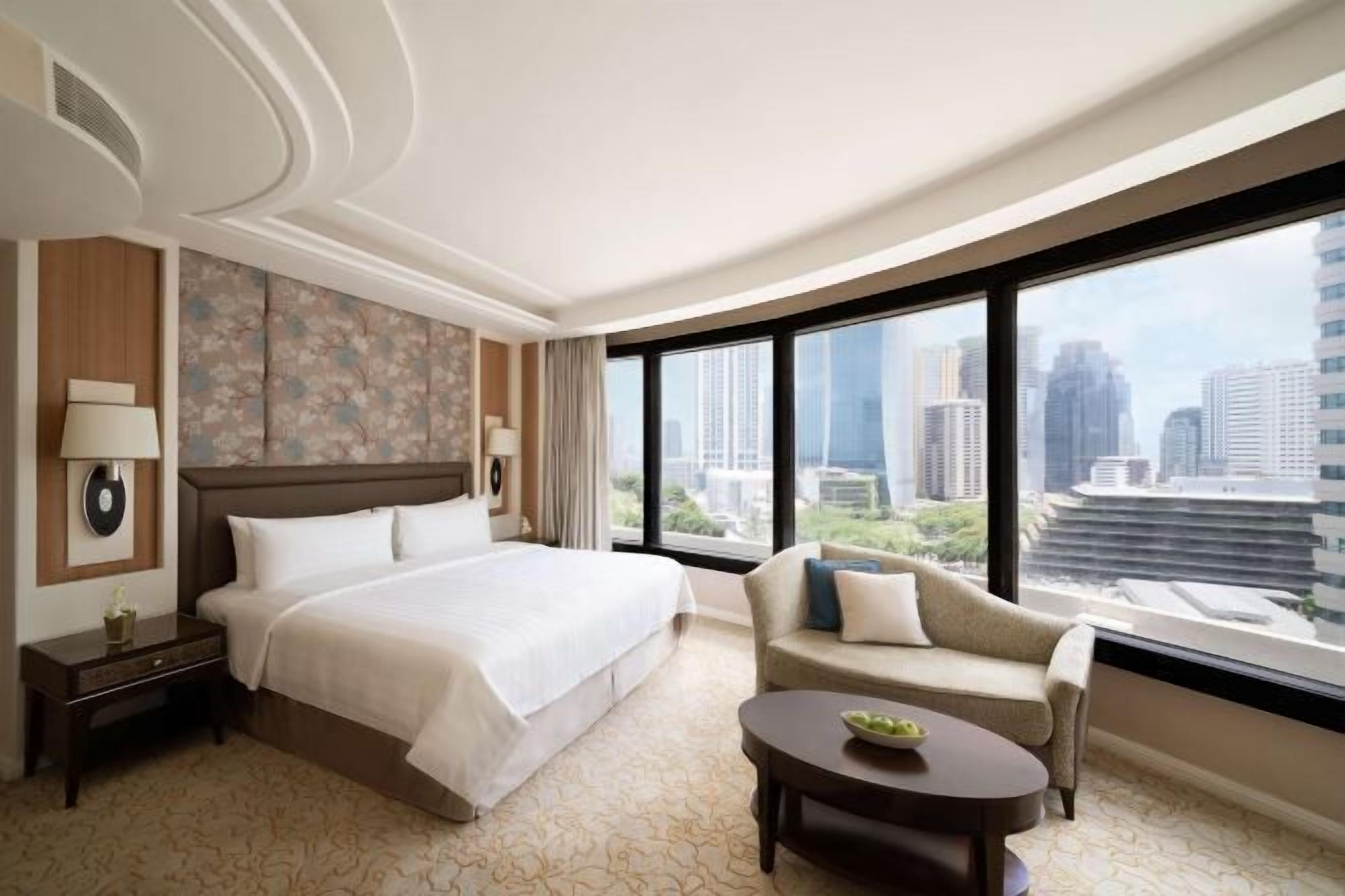 In-room safe, desk, laptop workspace, blackout curtains