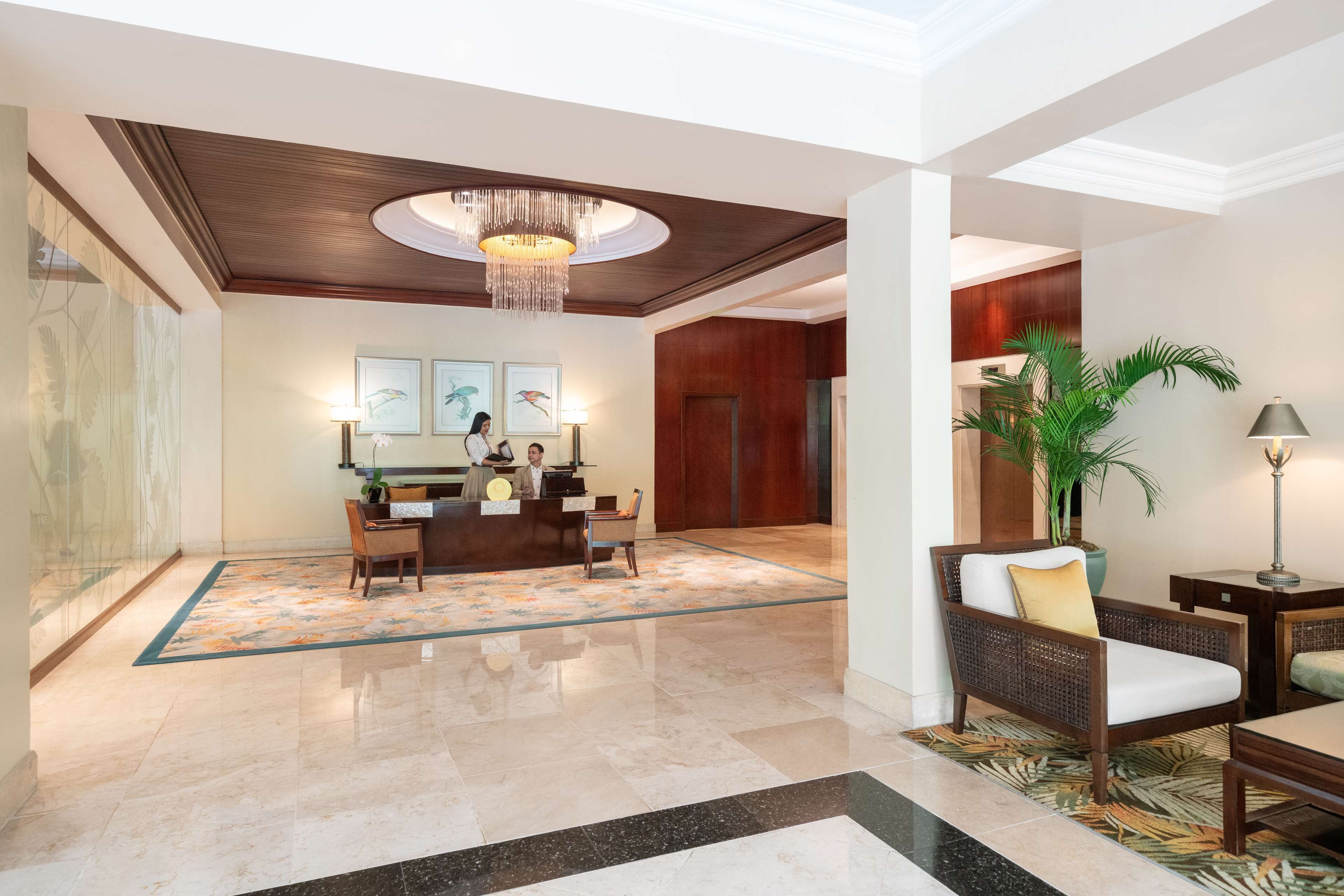 garden wing, premier suite | lobby