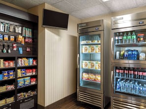 Alimentos y bebidas
