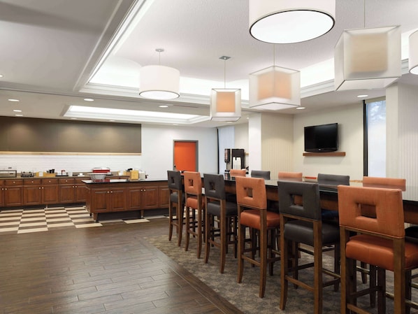 Petit déjeuner continental compris tous les jours