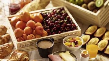 Daily buffet breakfast for a fee