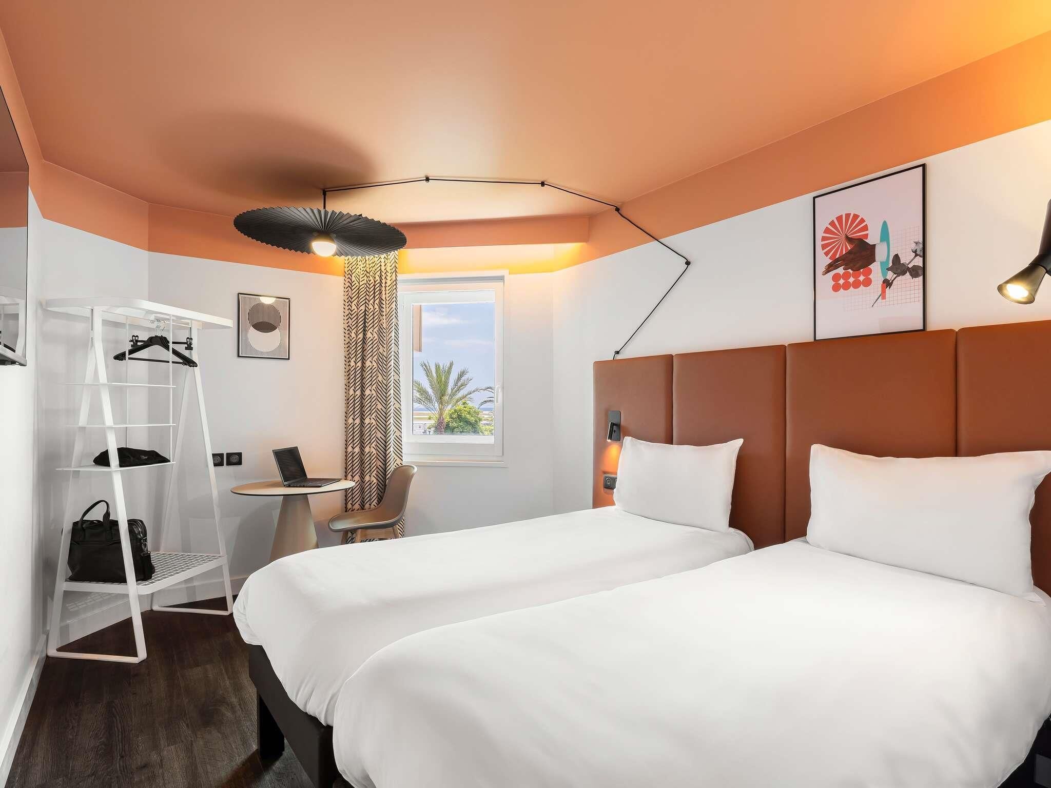 Standard Twin Room, 2 Twin Beds | Hypo-allergenic bedding, desk, laptop workspace, blackout drapes