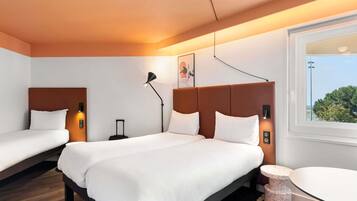 Standard Room, 3 Twin Beds | Hypo-allergenic bedding, desk, laptop workspace, blackout drapes