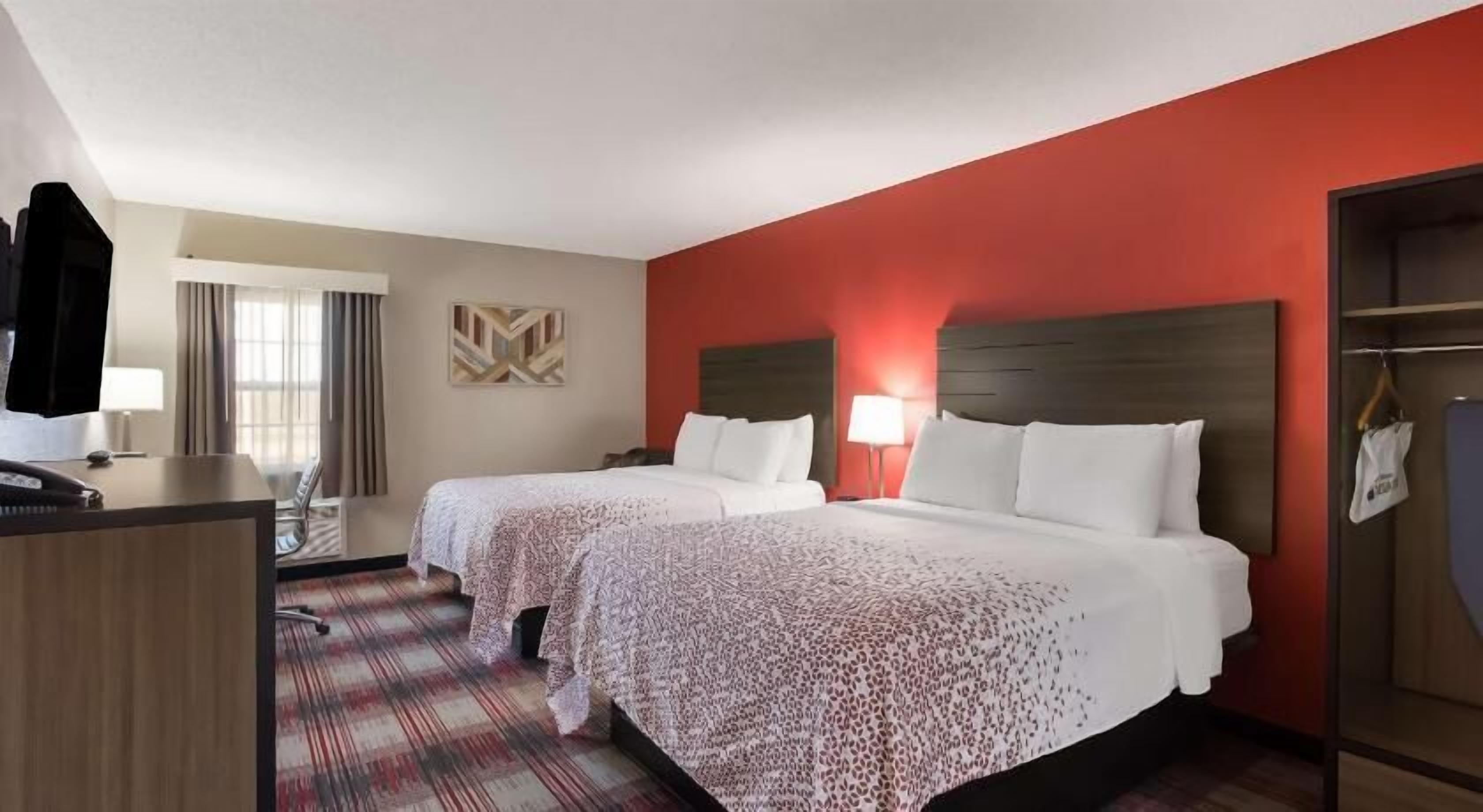 Soundproofing, iron/ironing board, free WiFi, bed sheets