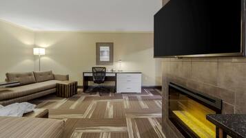 Suite, 1 kingsize-seng, ikke-røyk, spabadekar | Sengetøy av topp kvalitet og senger med overmadrass