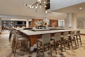 Breakfast, lunch, dinner and brunch served - Madison Marriott South (Madison)
