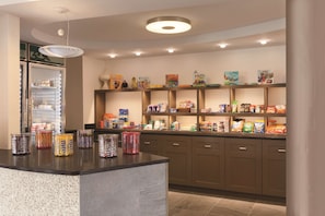 Snack bar - Homewood Suites by Hilton Harrisburg-West Hershey Area (Mechanicsburg)