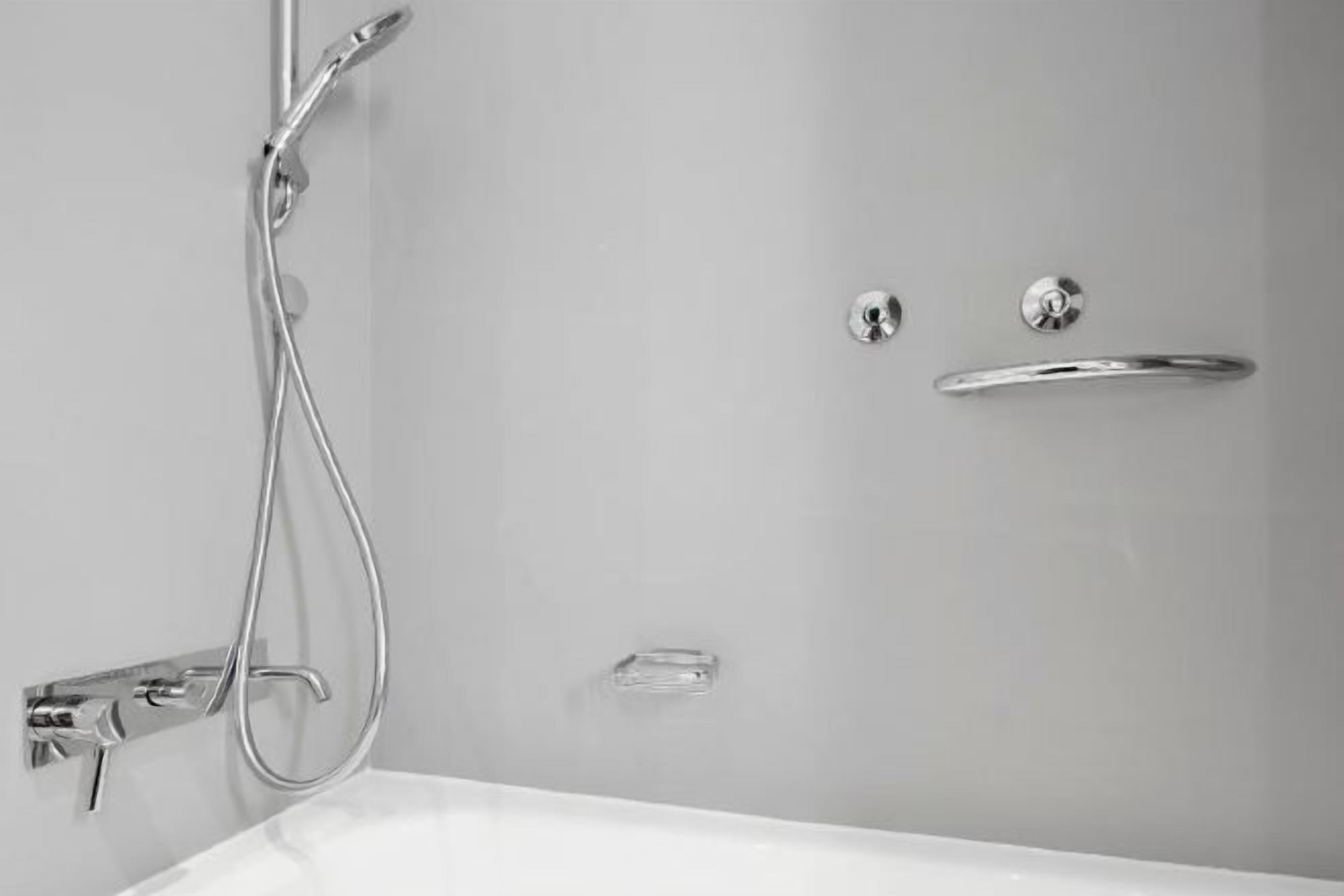 浴室 | 浸缸、環保梳洗用品、風  筒、坐浴桶