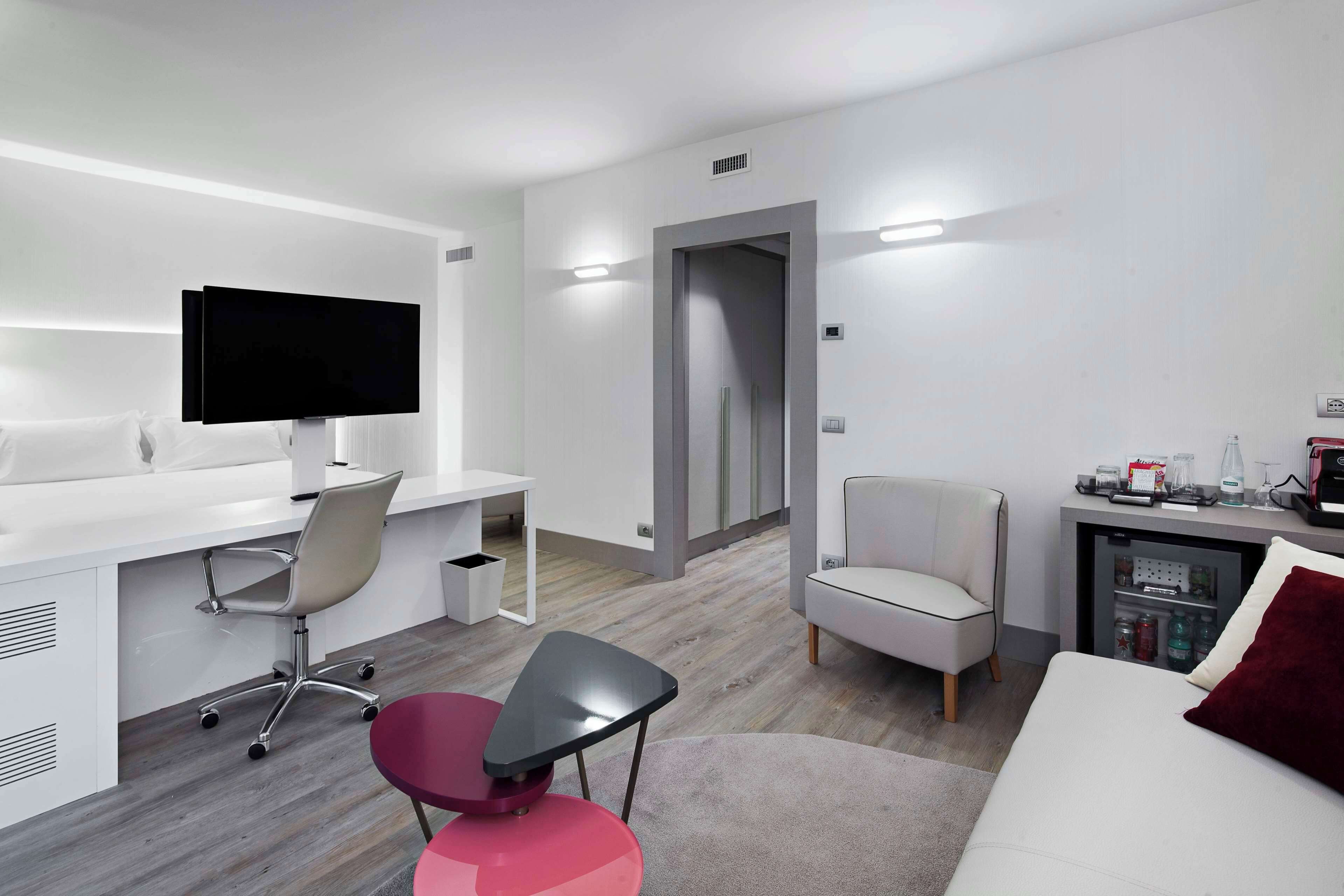 minibar, in-room safe, desk, soundproofing