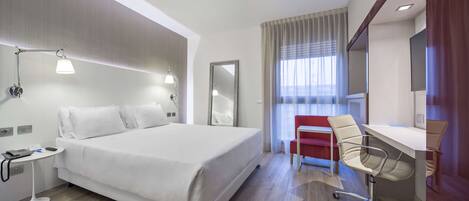 Minibar, in-room safe, desk, soundproofing