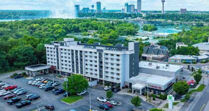 Holiday Inn Niagara Falls State Park Entry by IHG