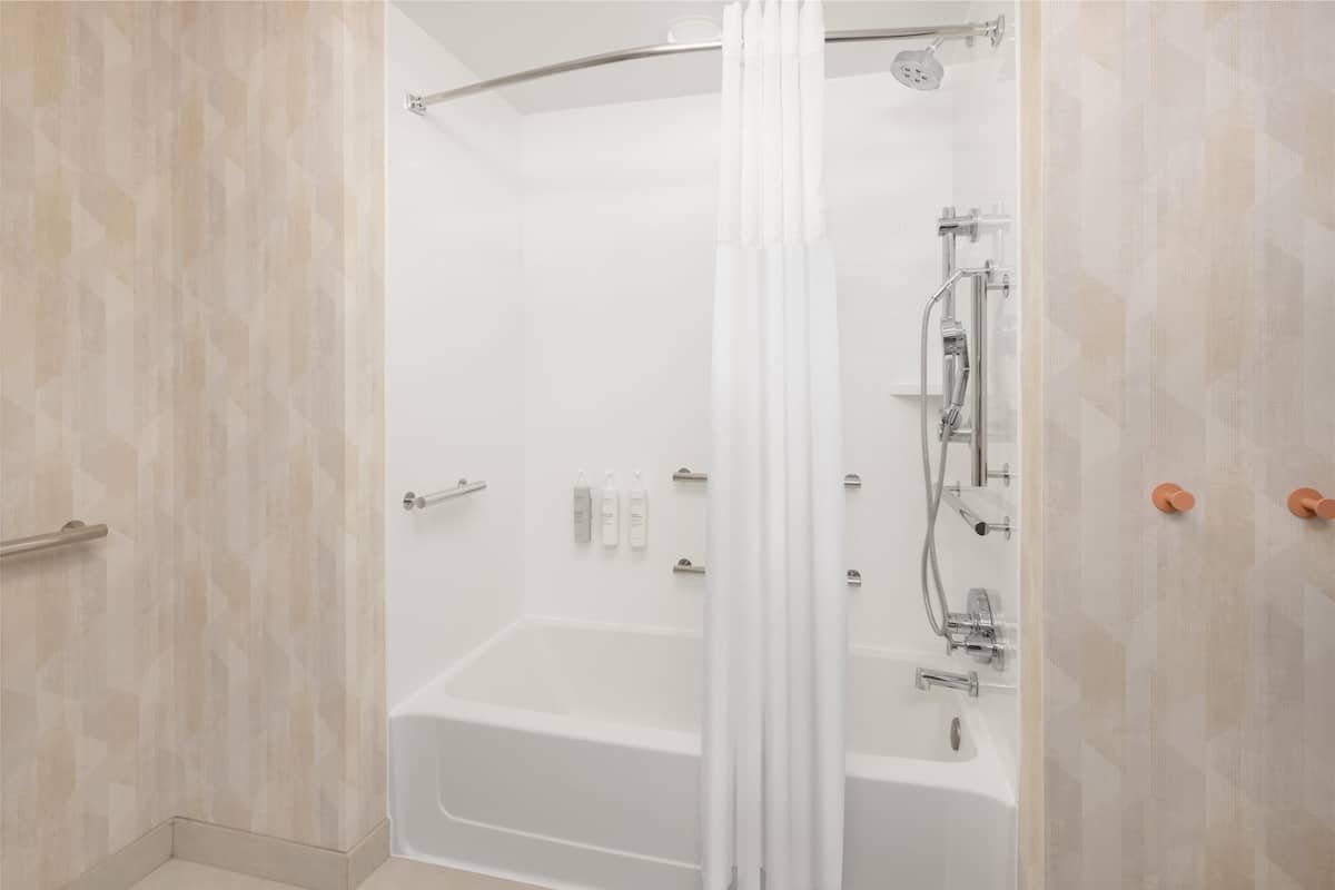 Shower kamar mandi