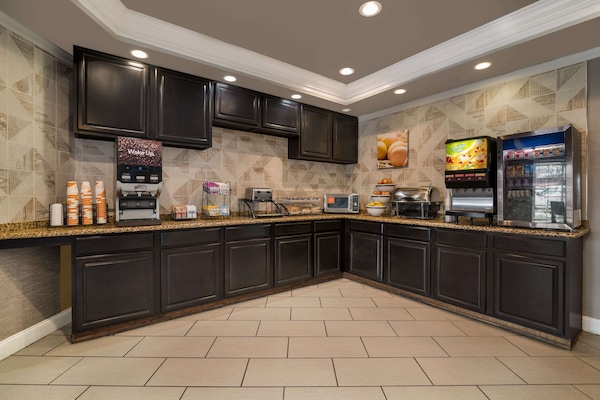 Desayuno para llevar gratuito (los fines de semana)