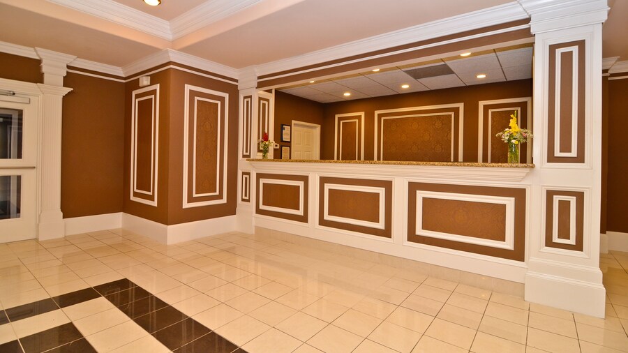 Comfort Inn & Suites Plattsburgh - Morrisonville