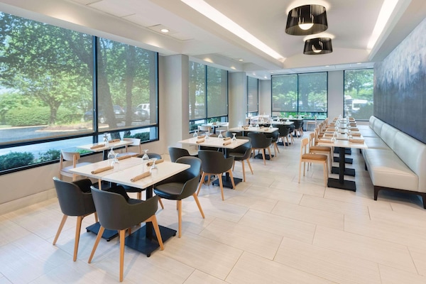 Breakfast and dinner served, American cuisine