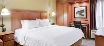 Pittsburgh Airport Inn and Suites