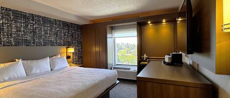 Pillowtop beds, in-room safe, blackout drapes, iron/ironing board