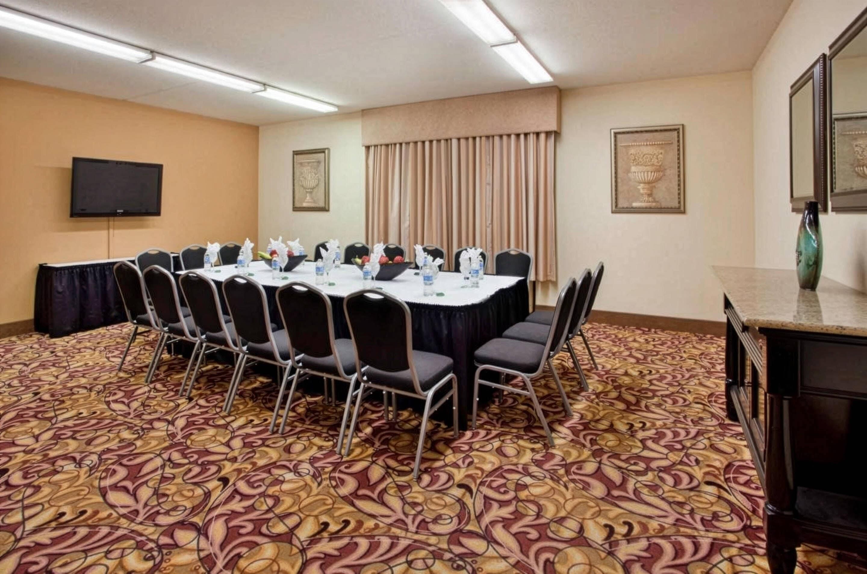 Photo - Pittsburgh Airport Inn and Suites