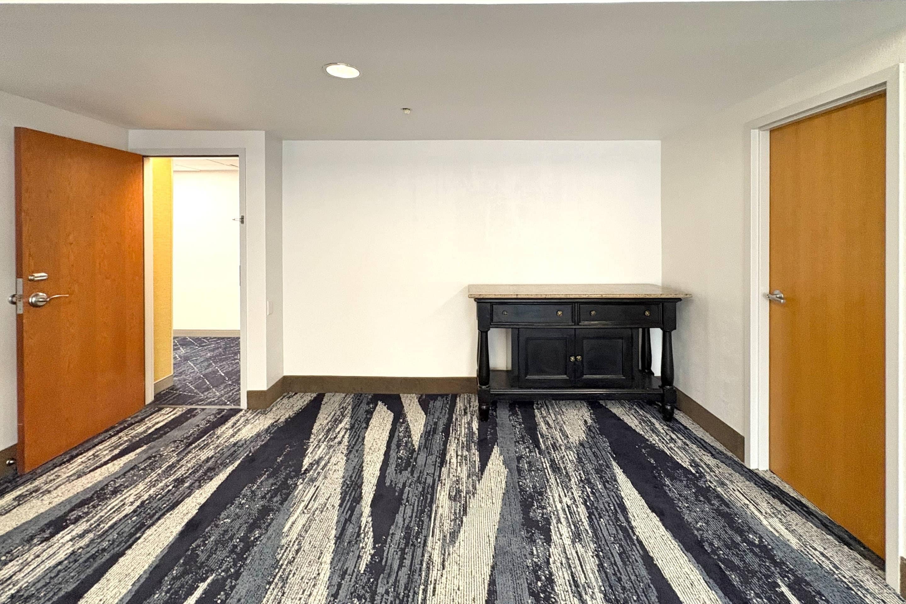 Photo - Pittsburgh Airport Inn and Suites